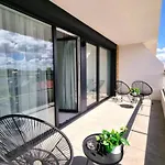 Westin House-resort Apartman *